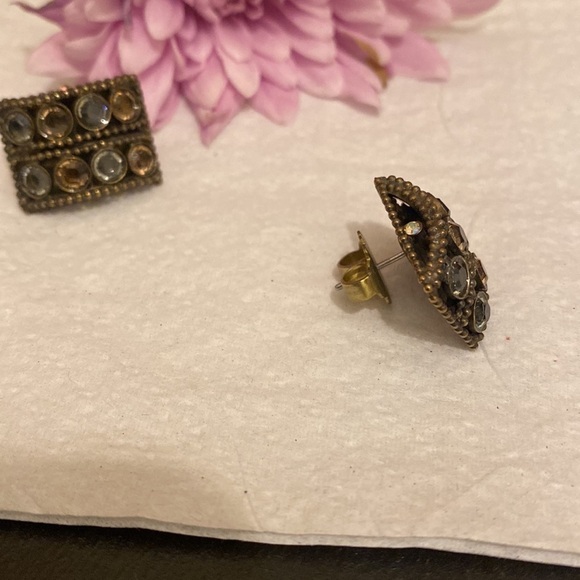 Sorrelli earring. - Picture 3 of 7